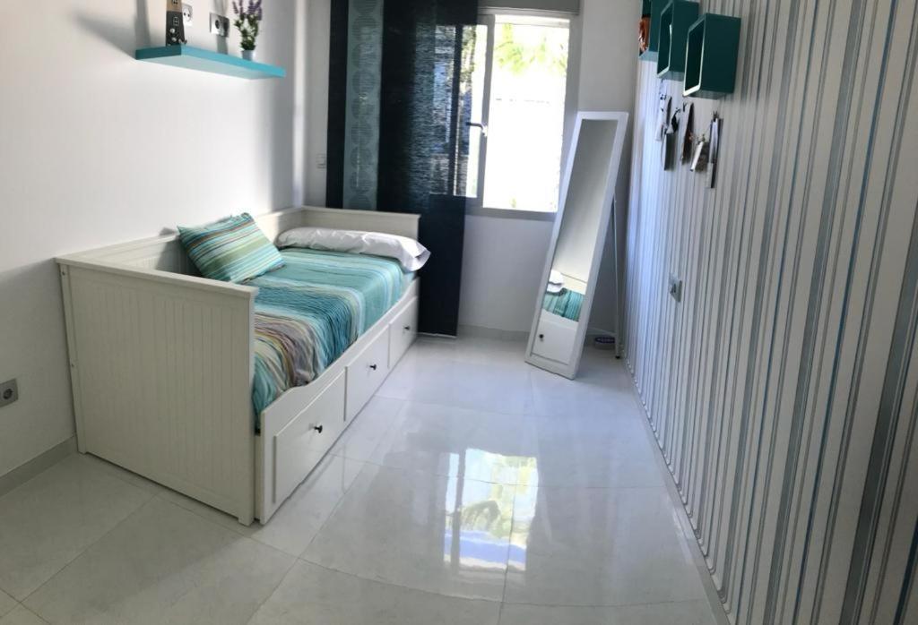 Villa Luxury - Private Pool - Wifi - Solarium Alicante Luaran gambar
