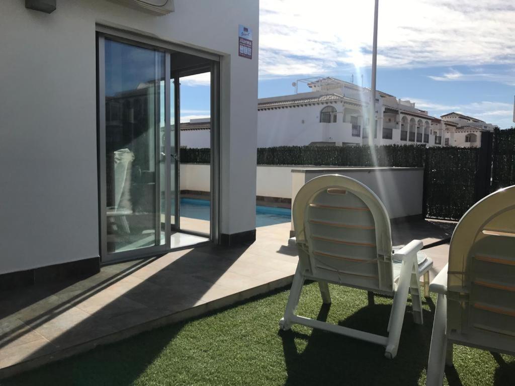 Villa Luxury - Private Pool - Wifi - Solarium Alicante Luaran gambar