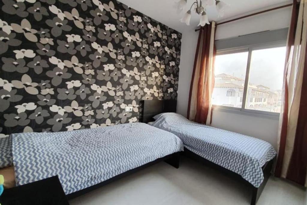 Villa Luxury - Private Pool - Wifi - Solarium Alicante Luaran gambar